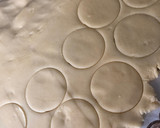 Foto del paso 3 de la receta: Alfajores de maicena 🥯