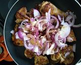 A picture of step 4 of Honey & Onion Fried Chicked.