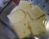 A picture of step 5 of Jam-stuffed French Toast.