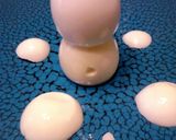 A picture of step 8 of Hard Boiled Egg Snowman * Christmas *.