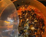 Foto langkah ke 4 dari resep Chicken Creamy Mushroom Sauce.