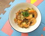 Foto langkah ke 4 dari resep Grilled shrimp and mushroom with garlic parsley sauce.