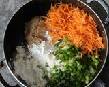A picture of step 2 of Vegetable chicken stick.