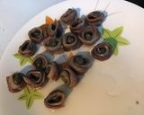 Une image de l'étape 3 de Salade de tomates et carottes aux anchois et câpres sauce agrumes.