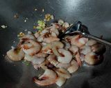 Foto langkah ke 4 dari resep 210. Tumis Udang Bawang.