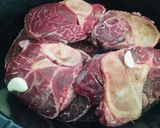 Foto del paso 3 de la receta: Osobuco simple en olla lenta