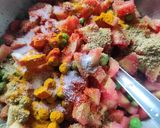 A picture of step 3 of Alu gajar methi mutter.