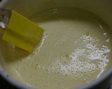 A picture of step 6 of Strawberry Bavarois.