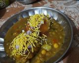 A picture of step 8 of Ragda patties.