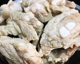 Hình bước làm 1 của món Sườn Non Kho Trứng