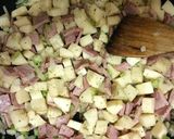 A picture of step 3 of Cajun Ham Hash.