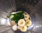 A picture of step 2 of Banana Spinach shots.