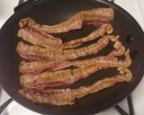 A picture of step 4 of Bacon Cheeseburger Pie.