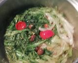 Foto del passaggio 1 della ricetta Scarola "attaccata" alla tarantina!!!