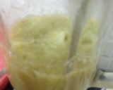 A picture of step 2 of Chicken gravy.