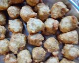 A picture of step 2 of Moong dal pakodi moongodi.