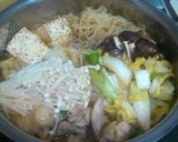 A picture of step 3 of Easy and Simple Chicken Sukiyaki.