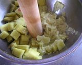 A picture of step 2 of Thick and Rich Sweet Potato Paste.