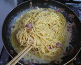 A picture of step 4 of Simple Pasta Carbonara.