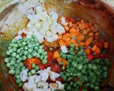 A picture of step 4 of Broken wheat veg biryani.