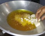 Foto langkah ke 1 dari resep Tahu goreng masak pedas.