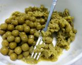 A picture of step 1 of Mash Pea With Egg Salad.