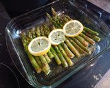 A picture of step 4 of Roasted Lemon Asparagus.