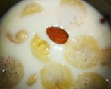 A picture of step 6 of Special banana milkshake.
