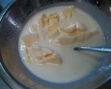 A picture of step 12 of Easy Tri-Colored Diamond-Shaped Bavarois.
