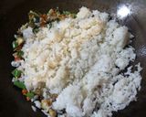 Foto langkah ke 3 dari resep Nasi Goreng (Bumbu Instan).
