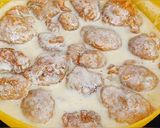 A picture of step 4 of Dahi (curd)phulki /dahi bhalla recipe.