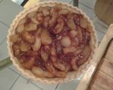 A picture of step 5 of Apple pumpkin pie.