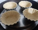 A picture of step 6 of Fruits cream eggless tart.