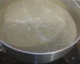 A picture of step 4 of Cream of Mushroom Soup With Spinach-Methi Egg Sandwich.
