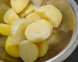 உருளைக்கிழங்கு மசாலா சப்பாத்தி ரெசிபி ஸ்டேப் 2 புகைப்படம்