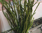 Foto del paso 1 de la receta: Arroz con Espárragos silvestres, pancetta y Calçots