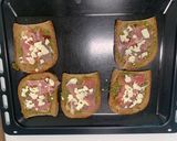 Une image de l'étape 3 de Tartines au pesto jambon et feta.