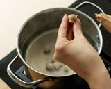 Foto langkah ke 6 dari resep Bakso Unyil / Bakso Mutiara Devina Hermawan.