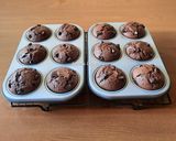 Foto del passaggio 11 della ricetta Muffin yogurt e cioccolato con cuore di Nutella