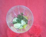 A picture of step 1 of Virgin mojito.