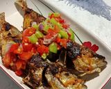 Foto langkah ke 5 dari resep Ikan Kembung Bakar Sambal Dabu.