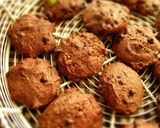A picture of step 7 of Crusty Chocolate Chip Cookies.