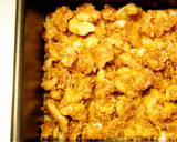 A picture of step 7 of With Apples Cinnamon and Walnut Cake.