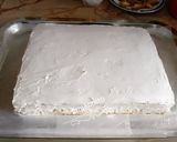 A picture of step 4 of Apricot Cake.