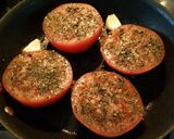 A picture of step 2 of Roasted Tomato and Garlic sauce.