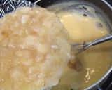 A picture of step 4 of Banana Custard Cream.