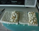 A picture of step 4 of Easy Egg Sandwiches in 5 Minutes!.
