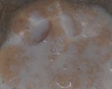 A picture of step 4 of Banana and Muskmelon shake.
