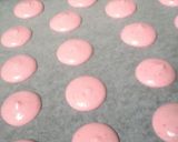 A picture of step 7 of My Original Strawberry Macarons.