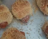 Foto langkah ke 6 dari resep Mini sausage bread roll.